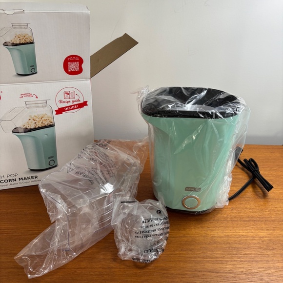 NEW Dash Fresh Pop Popcorn Maker - Picture 5 of 8
